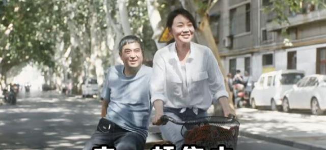 张嘉益|离开富豪老公后，她携24亿巨款再嫁张嘉译，51岁活成人生赢家