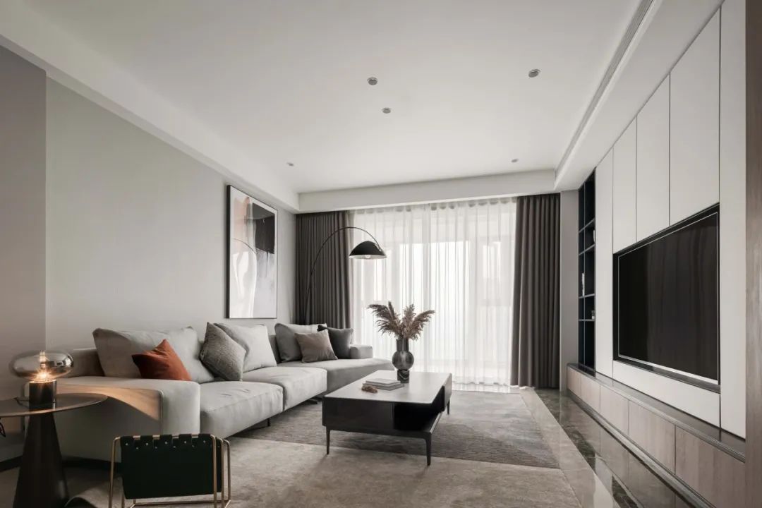 隐形门+端景柜：这个极简风小三房，处处都藏着心机小细节！