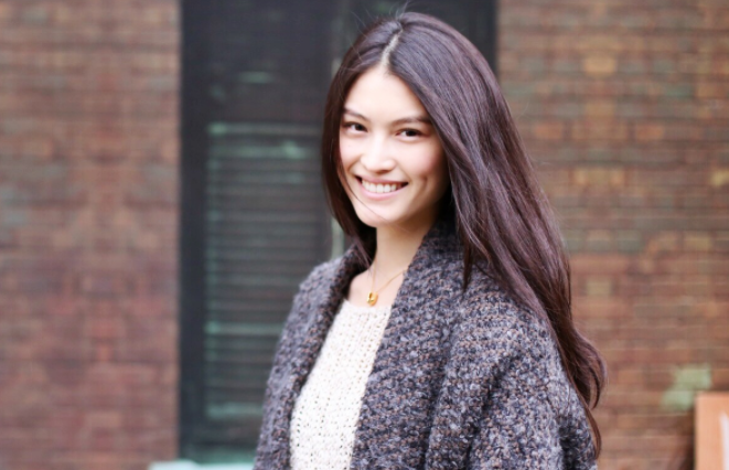 钟跃民|17年前，她是李咏的砸金蛋助手，月薪800，如今已是超模身价千万