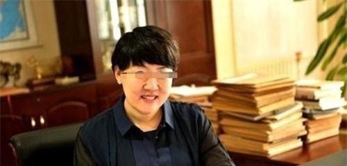 葵花药业老总杀妻案:与女秘书生下私生子,砍前妻4刀后自杀未遂