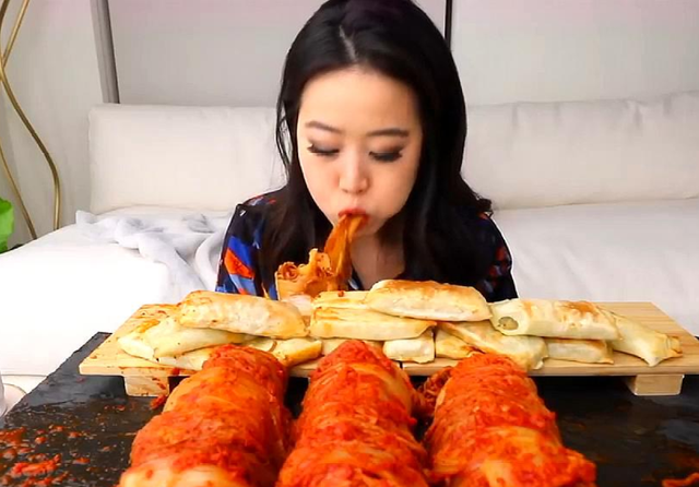 好物官|“中年油腻女”10个标志，或许你还差一个，常练这项运动或能补救