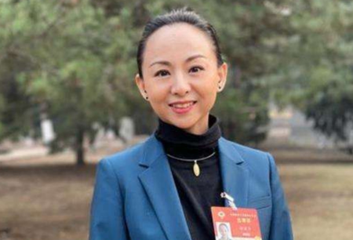 邰丽华|“千手观音”聋哑人领舞邰丽华，被富豪追求了8年，结局让人羡慕