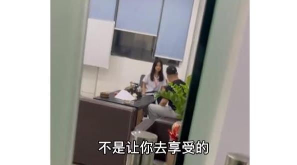 高秀花说育儿|广东父女因1000元生活费争吵，女儿不满觉得钱少：我不耍朋友吗？