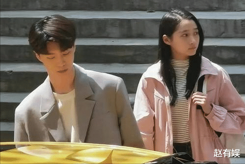 流量明星|书中自有颜如玉？南大学生不为75元折腰，投诉剧组招聘影响学习