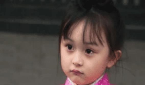 杨紫|她因长得太可爱被禁止整容，长大之后变成这样，网友：早就料到了！