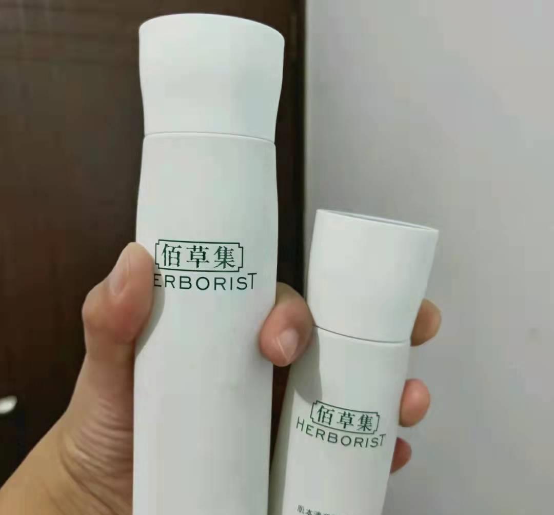 口红 4款公认好用的水乳，适合人群+主打功效都有，总有一款适合你