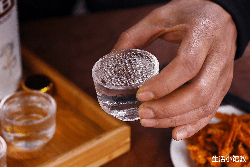 贵州茅台|国内2款“可怜酒”，曾是一瓶难求的“茅台兄弟”，如今一言难尽