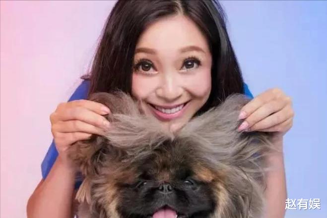 傅明宪|29岁嫁入豪门当阔太，每个月40万置装费的她，如今52岁大变样