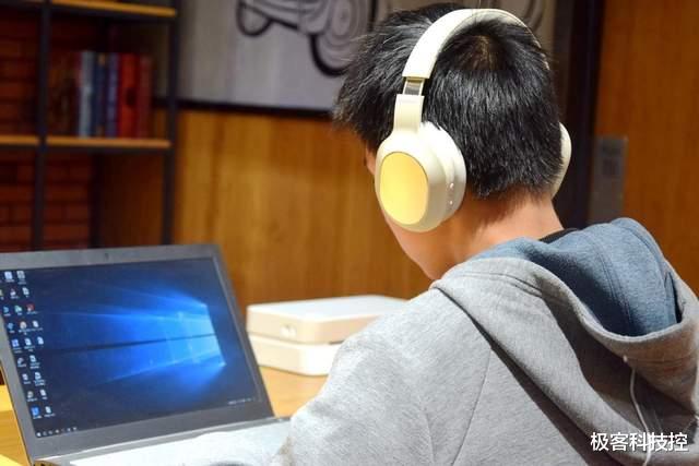 诺基亚|曾经的机皇,60年代传统巨头的主动降噪头戴耳机,能否再现辉煌