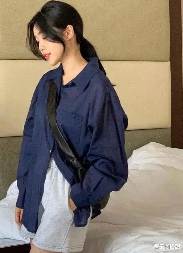每天潮搭配|“胸大”的女人，穿衣尽量避开这3点，显胖没质感，一点都不好看