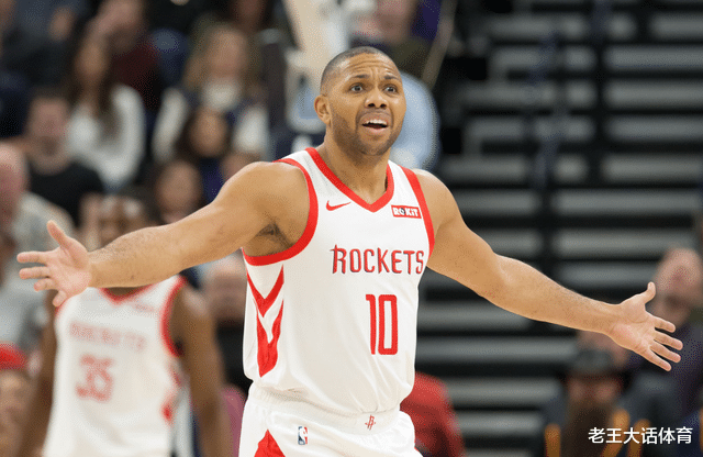 火箭队 要赚大钱了!火箭头号关系户很嚣张,斯通动不了他,难怪哈登要走