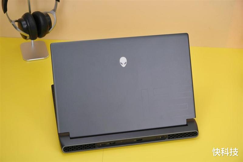 外星人|时隔15年AMD重返巅峰！外星人m15 R5锐龙版评测：里外都很YES