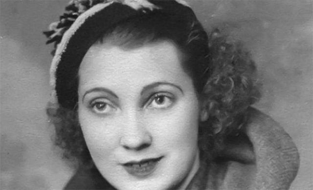 特朗普|特朗普母亲：做了8年保姆，嫁给富商成阔太，开着劳斯莱斯收硬币