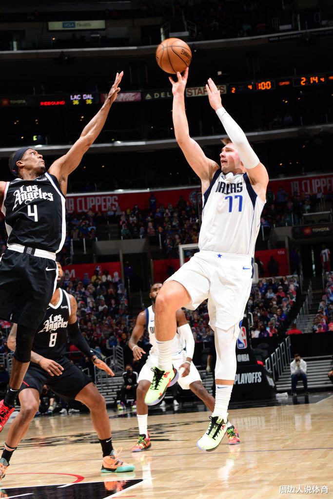 快船队|30投46+14+7！东契奇连创纪录，快船众将排队拥抱乔治送球衣