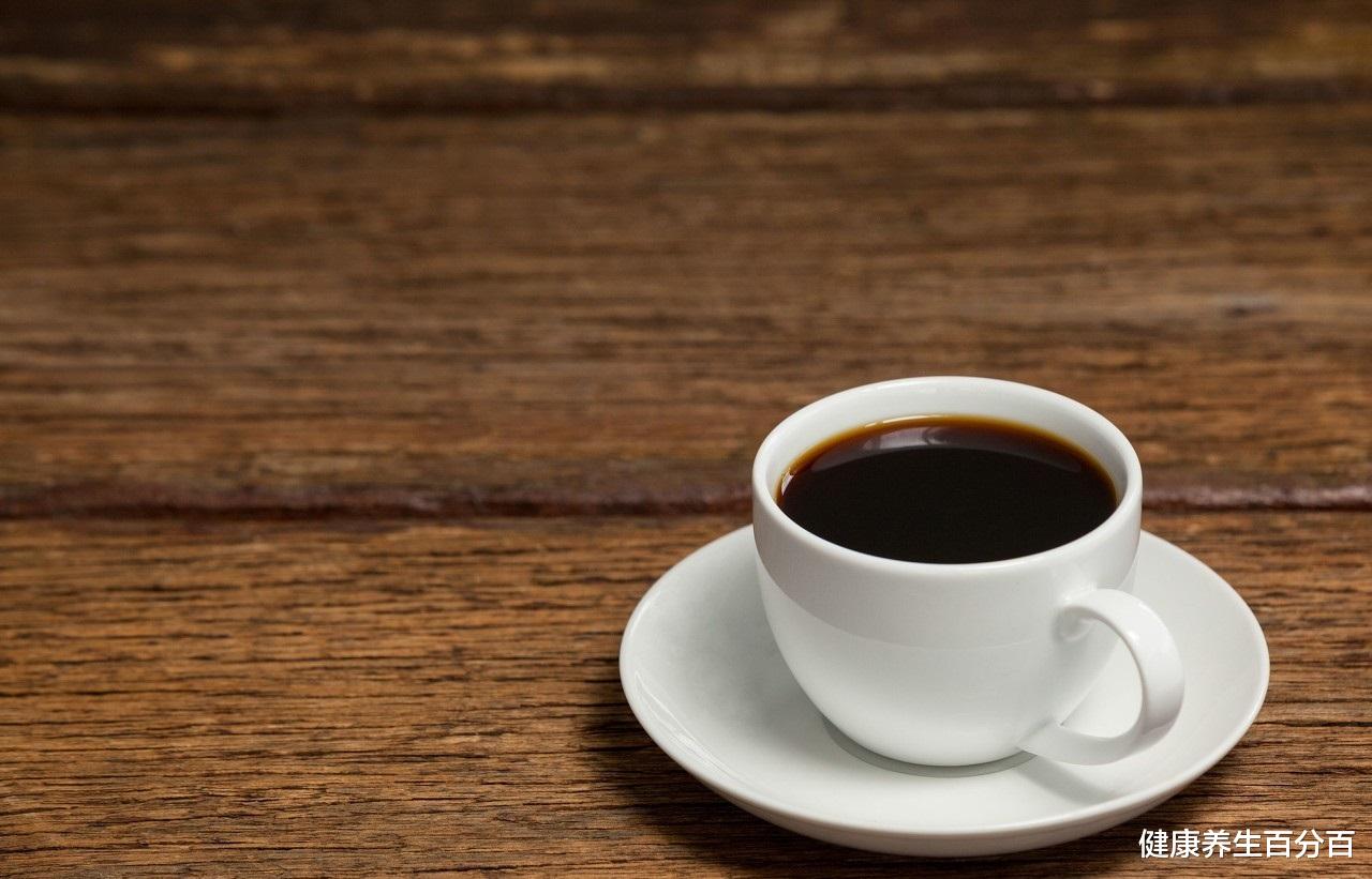 健康养生百分百 水肿是什么原因导致的？消水肿食物有哪些？快速消水肿办法有哪些