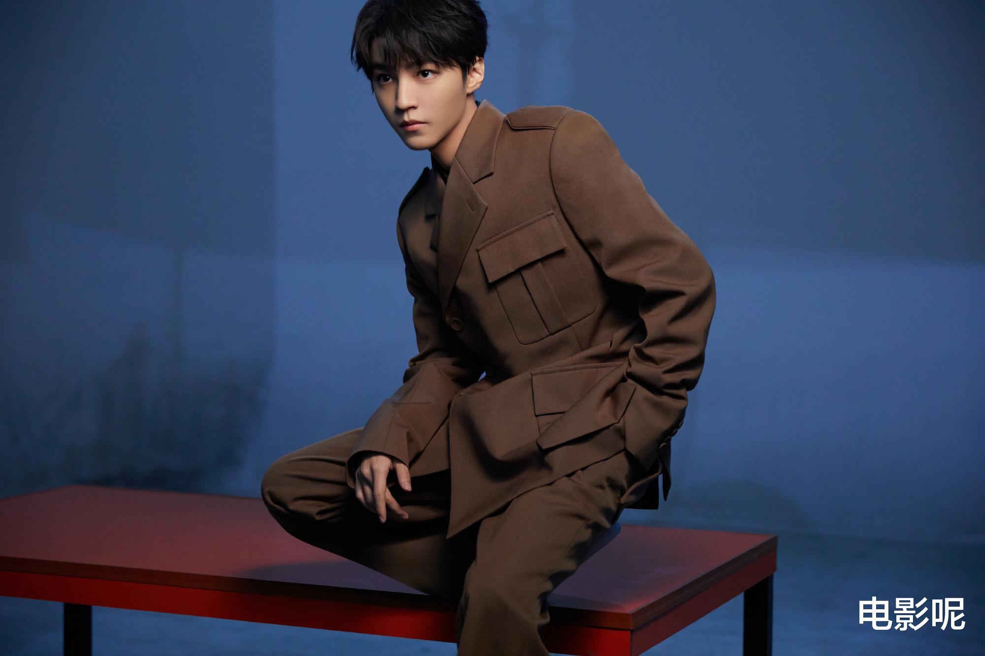 王俊凯|王俊凯被黑怕了吗？如今面对记者采访，说话越来越小心谨慎，心疼！