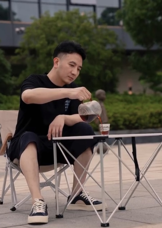 林生斌|疑似林生斌儿子幼儿园活动照被恶意曝光，长相乖巧可爱，网友爆料儿子随母姓