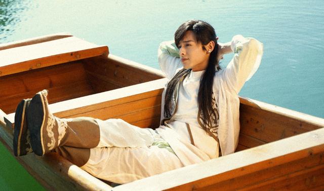 天龙八部|《天龙八部》又被翻拍了，看到“第7代”段誉选角，有点意思！