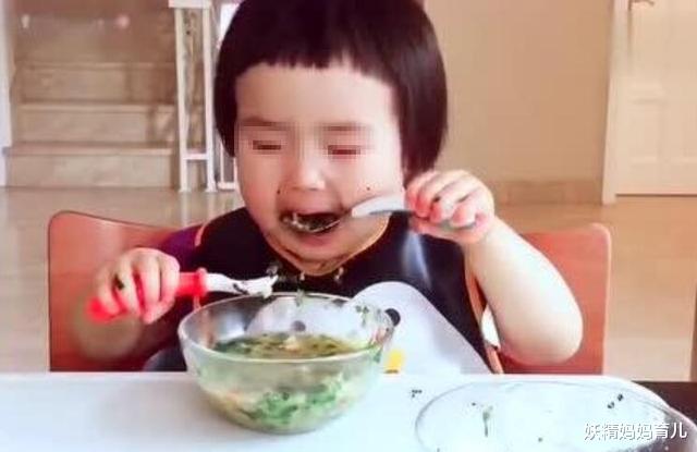 妖精妈妈育儿|担心孩子早熟、长不高？导致早熟的3类食物，孩子再馋也别吃