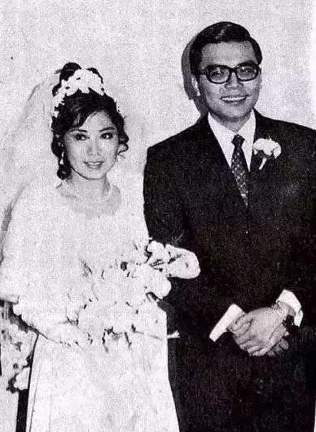 TVB|一众TVB老戏骨罕同框:2人丧妻,2人离婚,87岁罗兰一生未婚未育