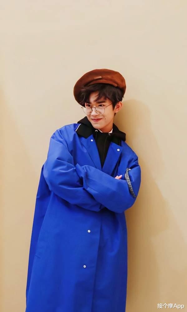 易烊千玺|易烊千玺太吃撒娇这套了！这样的四字弟弟你撩吗？