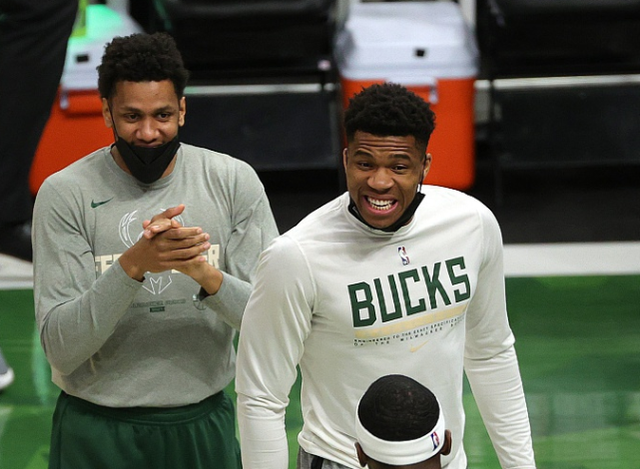 且听旭|夺冠概率更新：太阳跌至67%仍第一 雄鹿突破三成老鹰2%被看衰