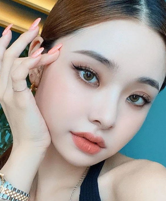 宋智雅|韩国又一恋综来袭！被宋智雅的出场惊艳到，这才是“纯欲风”