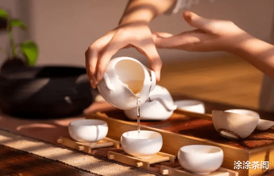 茶具|无规矩不成方圆！泡茶时，最容易失礼的几个细节你注意了吗？