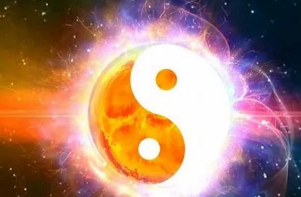 情感事业健康|戌月透出火土金为阳旺，木难切入，太极阴阳失衡