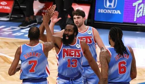 凯里·欧文|美媒：再见欧文，掘金组三巨头挑战湖人地位，篮网7换1大赚？