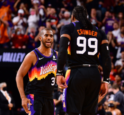 易建聯(lián)|17分15助0失誤！36歲保羅越老越妖：末節(jié)3分半鐘轟8分兩度打停掘金！