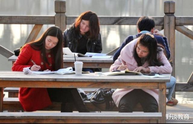 考研|黄金九月来了，学姐提醒考研人：注意做好这几点事半功倍