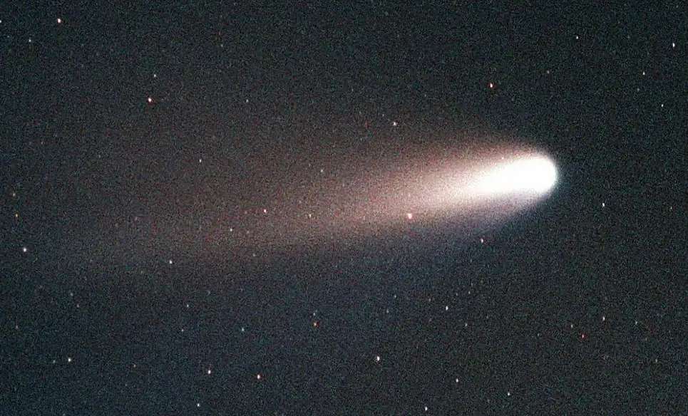 彗星 彗星尾巴碎片里有什么？欧美的太阳轨道飞行器发现了一些秘密