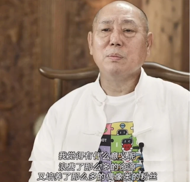 何炅|湖南卫视快本赞停播和何炅辞职内幕有何关联，看看李成儒怎么说