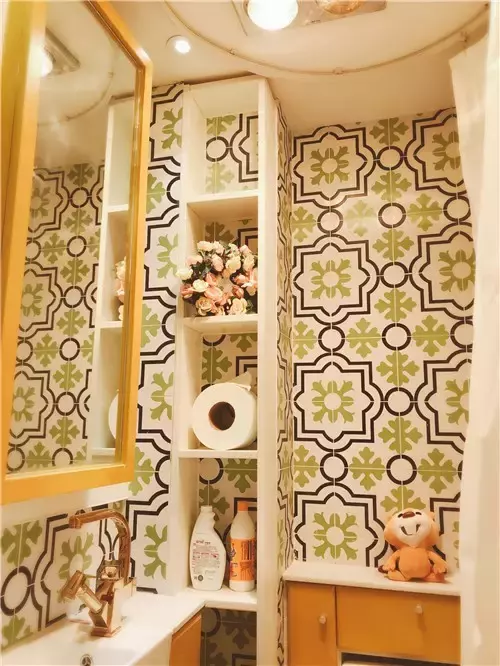 设计师|为报老人滴水之恩，北漂小伙爆改28平垃圾房，变阳光养老别墅