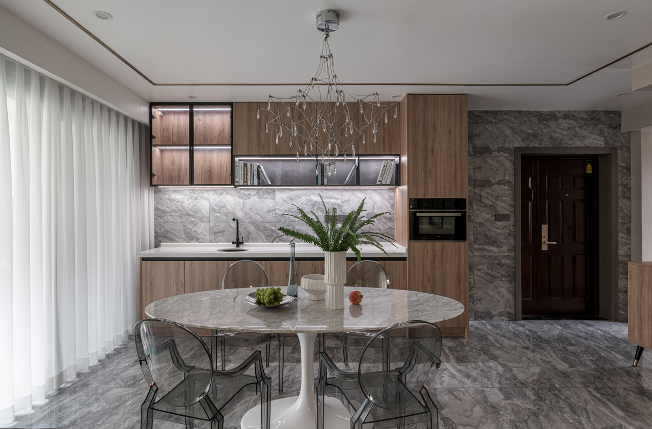 125㎡简约时尚家,色调温暖,设计巧心,符合现代人的审美