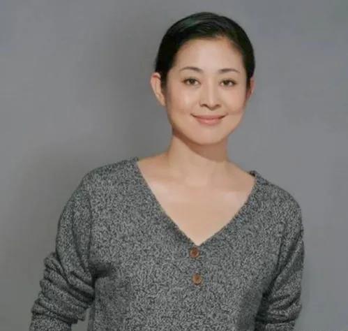 |62岁春晚女神倪萍，就这样改写了自己的结局，苦尽甘来，终无遗憾