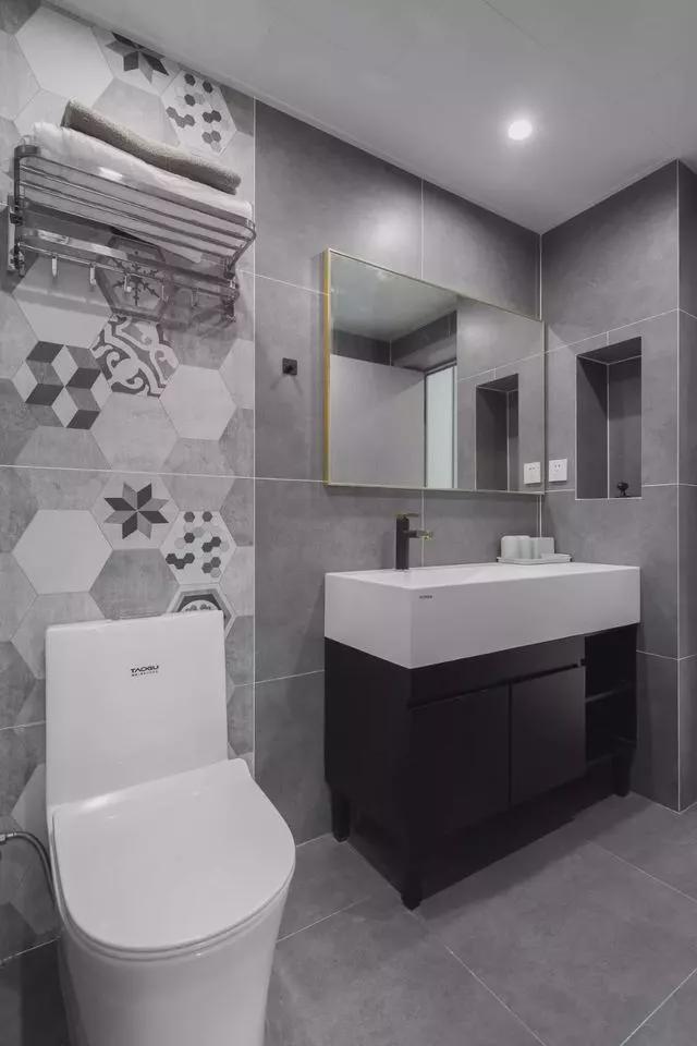 年轻人的两居室,简单的配色居然也能这么有情调,品味真不错!