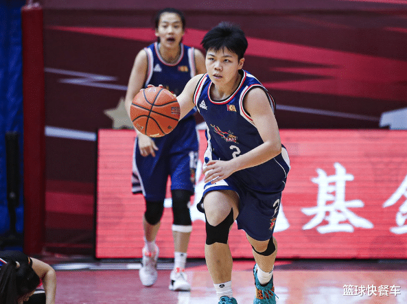 季后賽|70戰(zhàn)狂輸62場(chǎng)！女籃這5隊(duì)被打成篩子 提前無(wú)緣季后賽已成定局