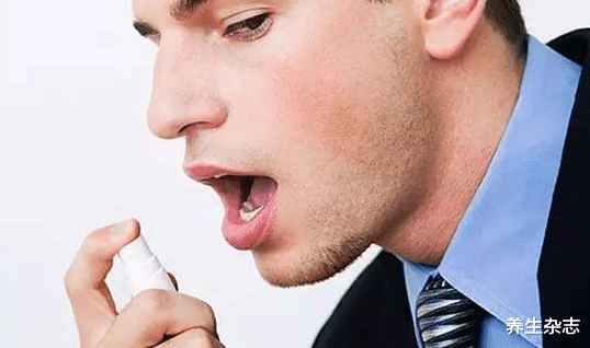 脾胃|3种人工合成“垃圾食品”伤脾胃,毁健康,榜首很多小孩都爱吃