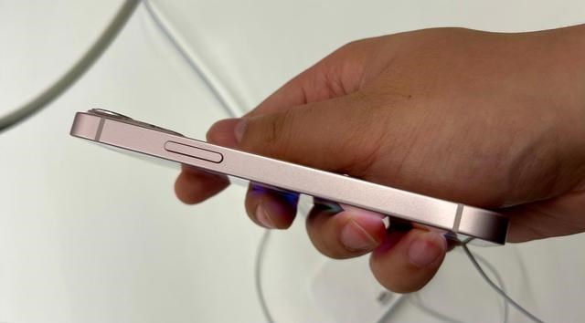 很多果粉朋友看到iPhone 13粉色版的时候,都有一眼心动的感觉?