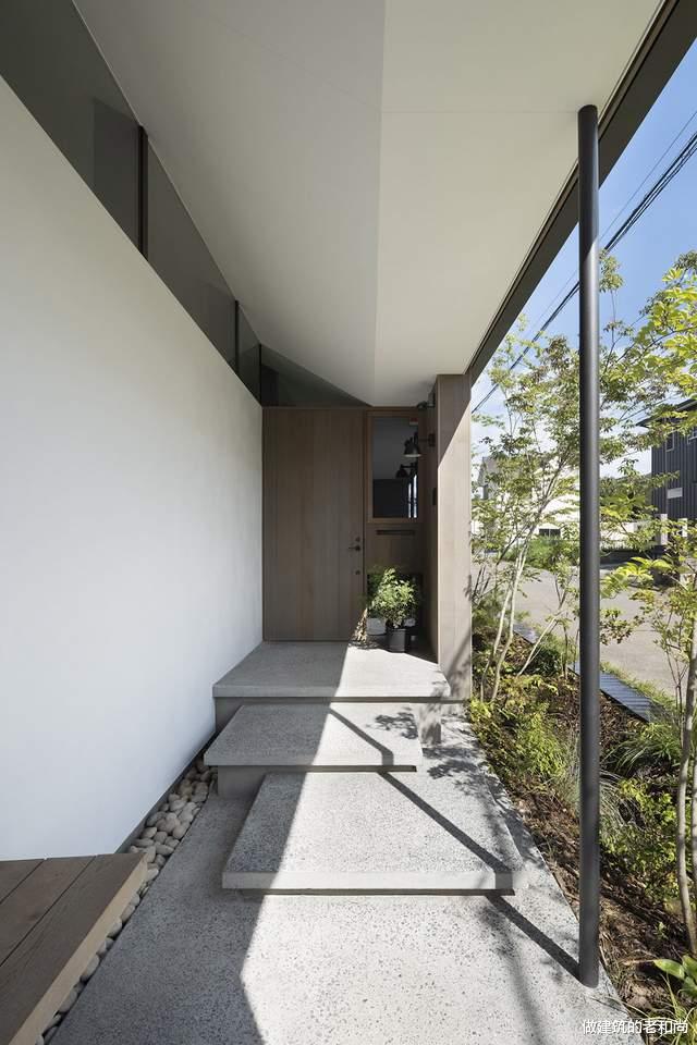 乡间单层朴素的住宅：以田野风光为景，构筑舒适的生活空间