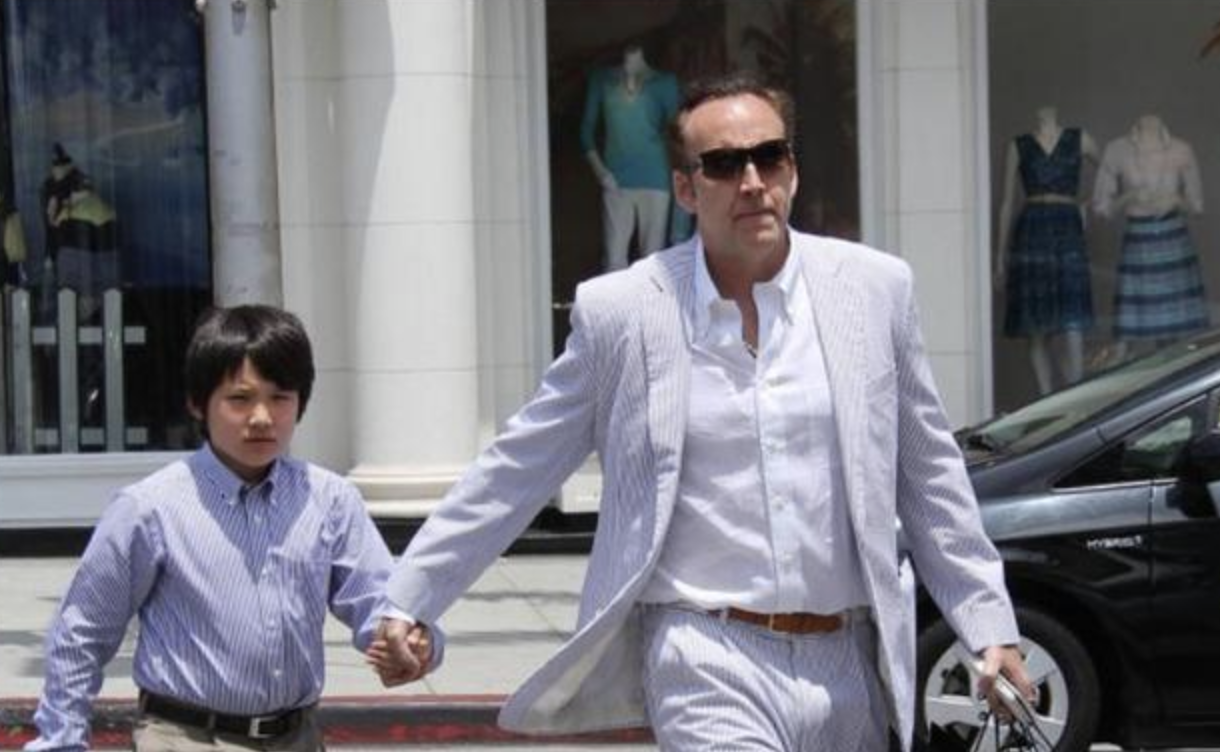 尼古拉斯·凯奇|被赶出餐厅的尼古拉斯凯奇，十亿家产到底都买了些啥？