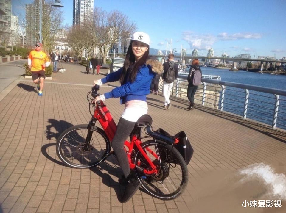 王祖贤|明星就是包装的漂亮,54岁王祖贤肥胖驼背,还没普通人有气质!