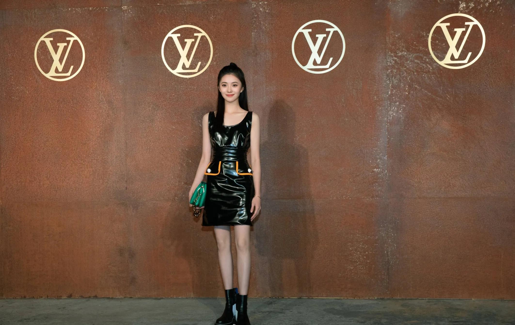 刘浩存|无敌清纯女神刘浩存近况，依旧保持那份雪花般的纯真