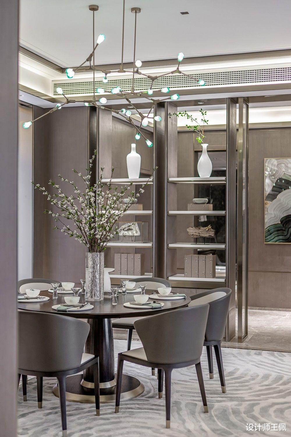 240平大平层结构，用艺术诠释空间，为业主打造灵魂的栖息之所