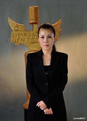 田震|55岁田震隐退7年罕露面，国外生活曝光，皮肤白皙与之前判若两人