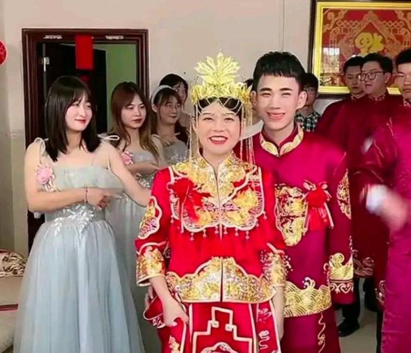 带货|继辛巴后，又一位网红结婚当天带货，一场婚礼带货7300万