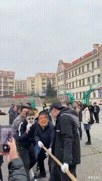 阿里巴巴|“这是阿里巴巴20年前的招聘广告,那时的工资真的不低哈!”