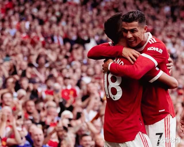 C羅|足壇頂流！C羅回家首秀引全球關(guān)注，“總裁”和曼聯(lián)是最好的搭配